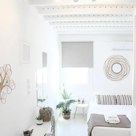 Whitelist In Apartment Mykonos Town